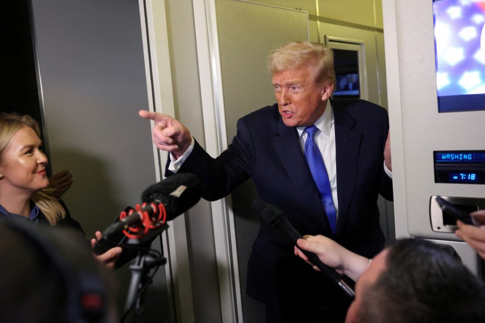 Americký prezident Donald Trump | foto: Kevin Lamarque,  Reuters